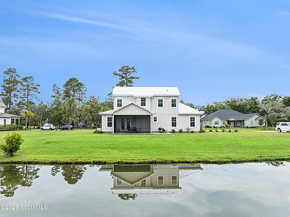 3rd image of 154 Robertson Cir