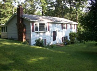 4 Beacon Dr, Merrimack, NH 03054