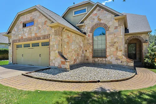 4006 Gloucester Dr Photo 1