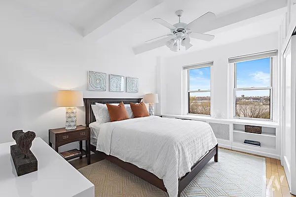 Sold by Wohlfarth & Associates Inc | media 13