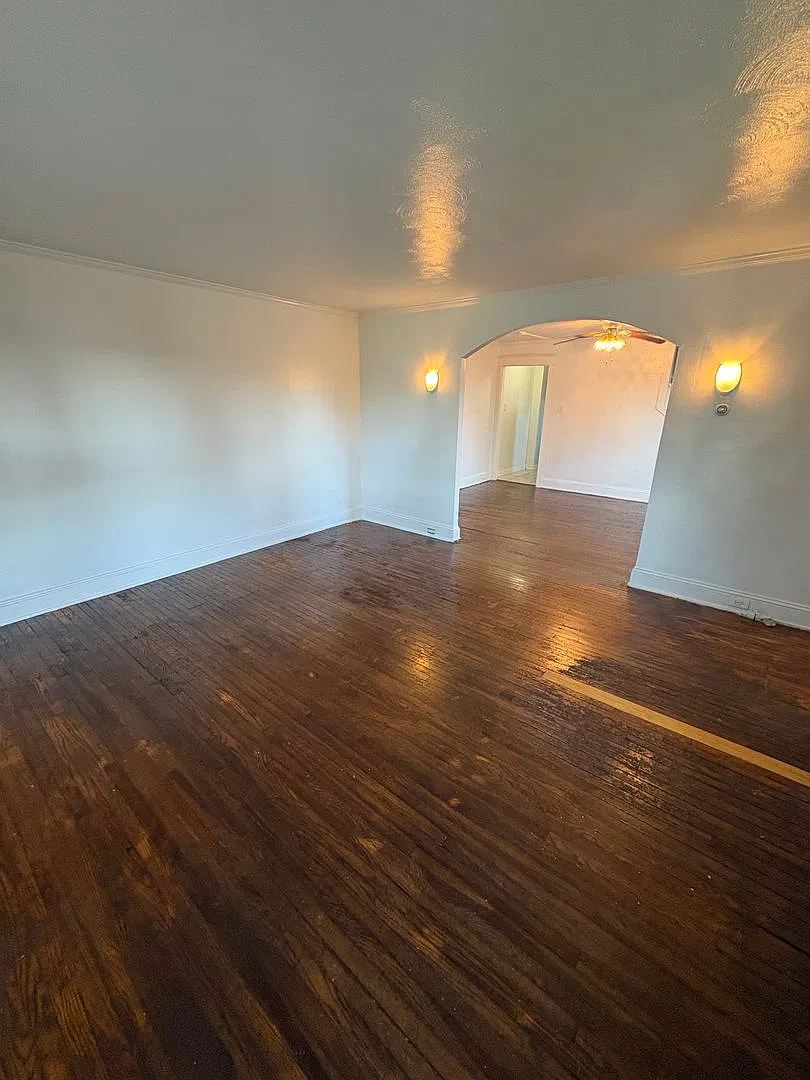 3 Bedroom 1 Bath in Williamsport — Photo 2