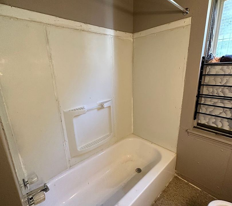 1st image of 15507 Westview Ave