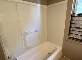 15507 Westview Ave, Cleveland, OH