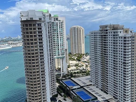4th image of 475 Brickell Ave APT 3107