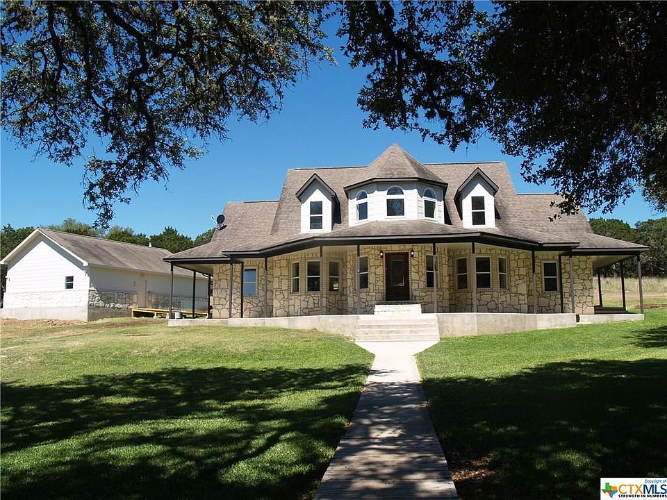 1st image of 8008 Garden Oaks Dr