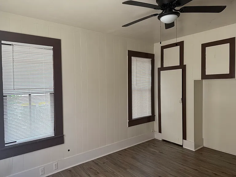 1219 Saint Michael St — Photo 10