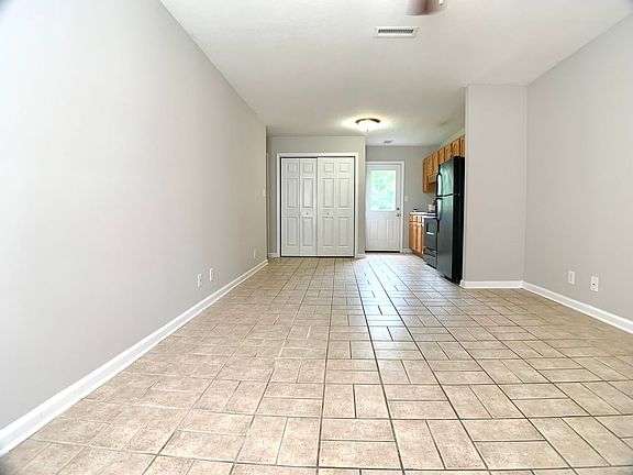4th image of 604 Cory Dr APT C