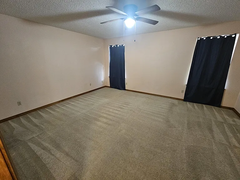 7854 Pleasant Oaks Ave — Photo 20