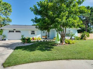 5894 Spicer Ct, North Fort Myers, FL 33903