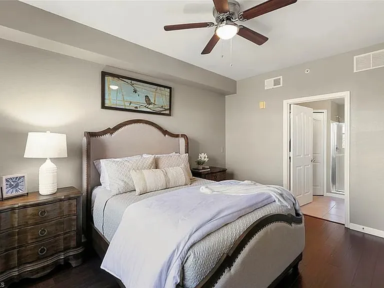 12990 Positano Cir #204 — Photo 19
