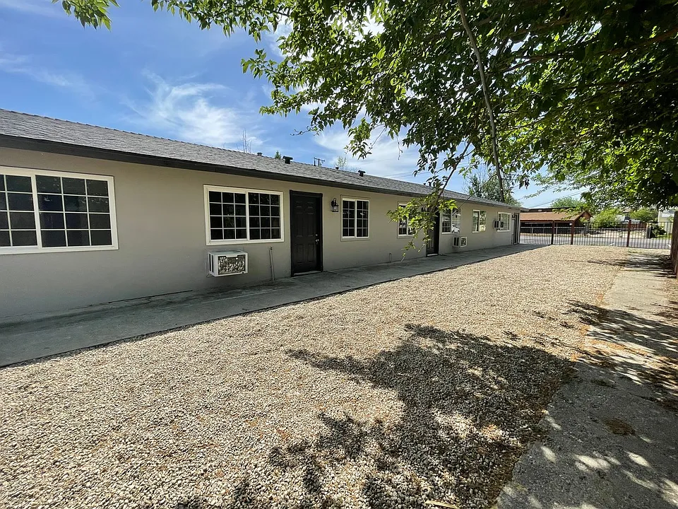4357 College Way #4