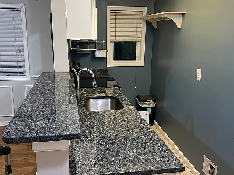 401 S Courthouse Rd #8 — Photo 10