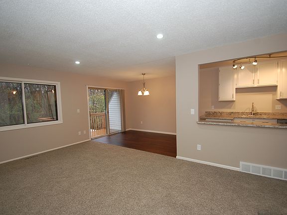 Open Kitchen to Living room!