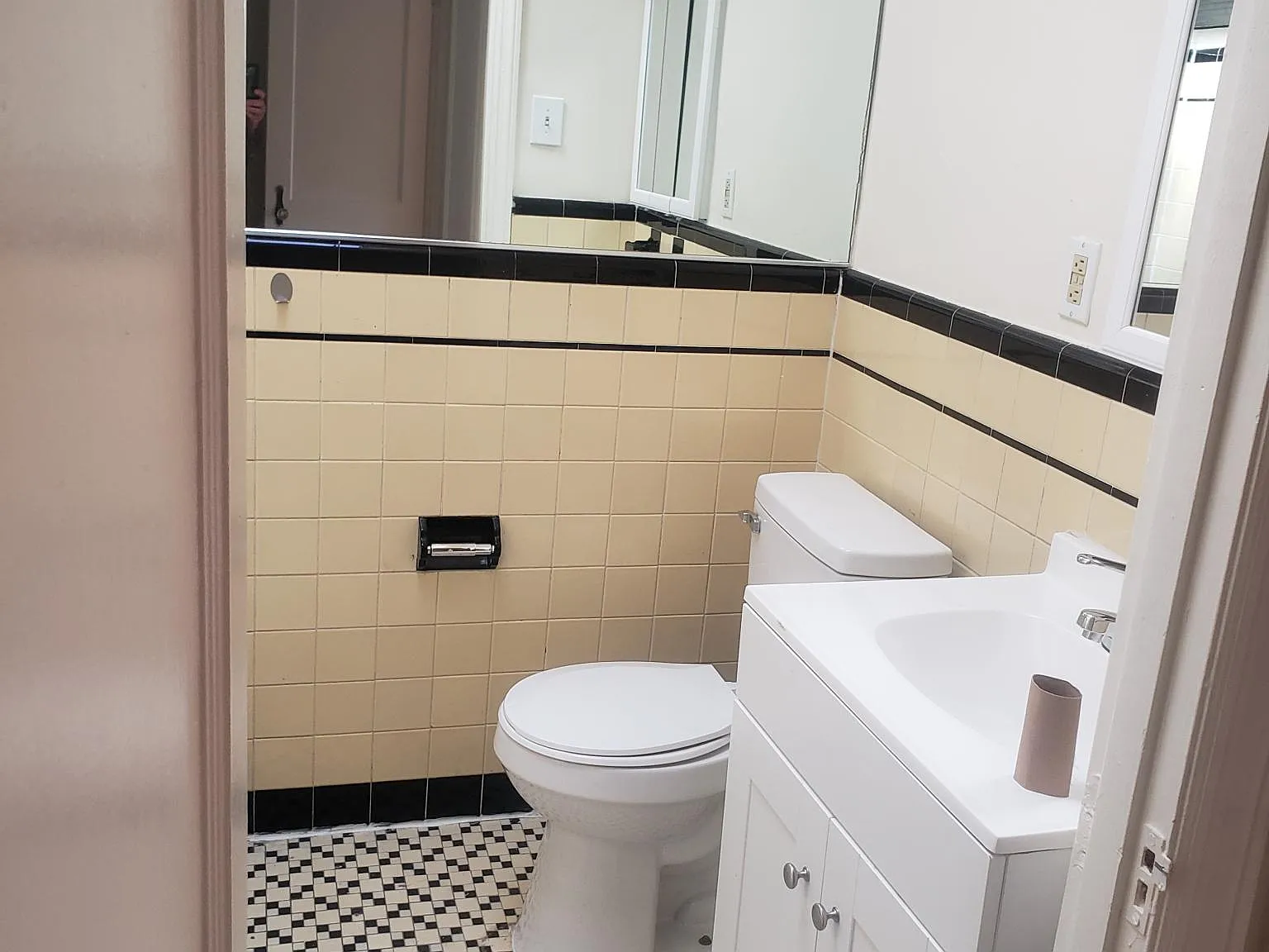 3 bed, 1.5 bath, 1120 sqft, $1,600 — Photo 4