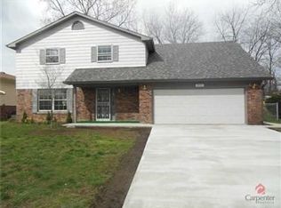 2716 N Saturn Dr, Indianapolis, IN 46229