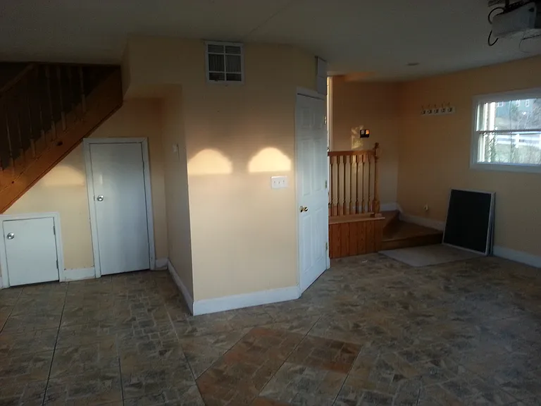 10221 Rainbow Rd — Photo 7