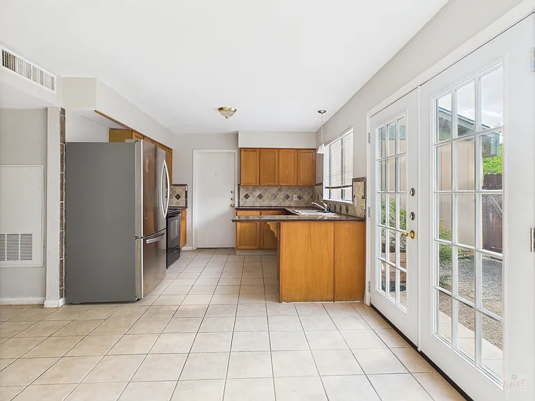 9520 Quail Village Ln — Photo 14