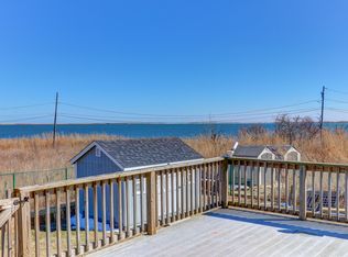 5 Lincoln Dr, Mastic Beach, NY 11951