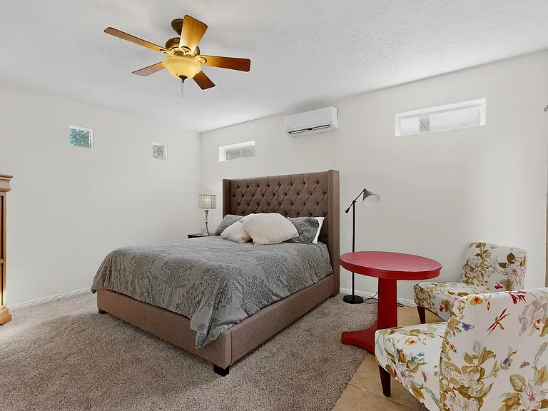 226 Sierra Pl NE — Photo 36