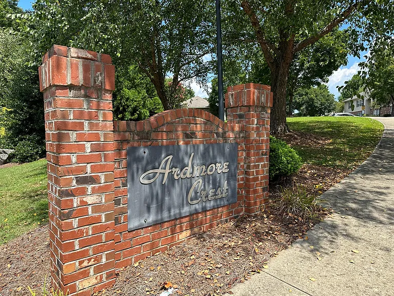Ardmore Crest Complex Front Entrance