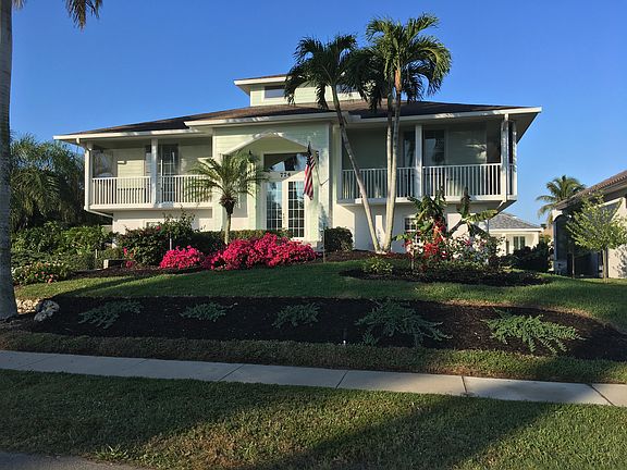 2nd image of 774 Pelican Ct