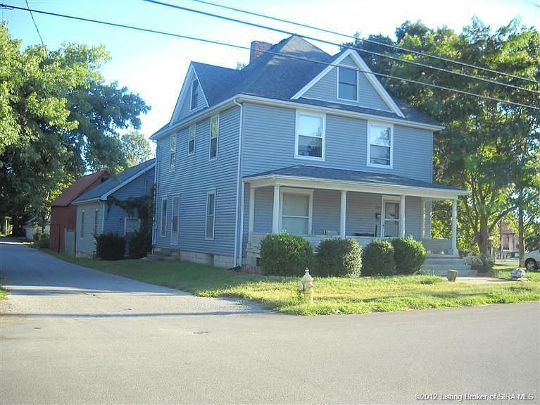 1st image of 207 E Mulberry St