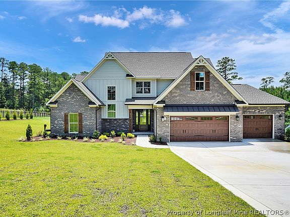 4th image of 3716 Riverhill Dr