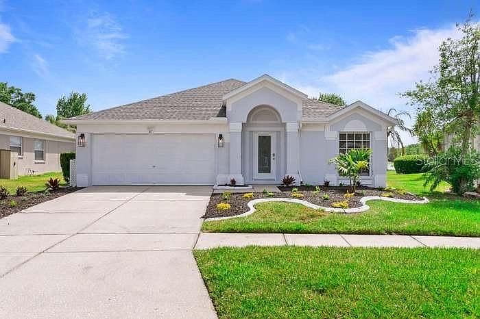 1st image of 5609 TERRAIN DE GOLF DRIVE