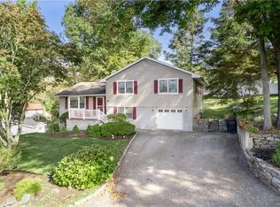 14 Wright Rd, Yorktown Heights, NY 10598