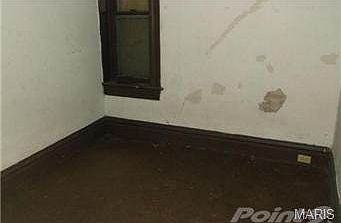4th image of 4653 Virginia Ave