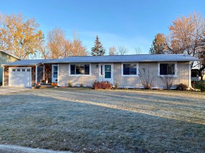 723 5th St E, Bottineau, ND, 58318