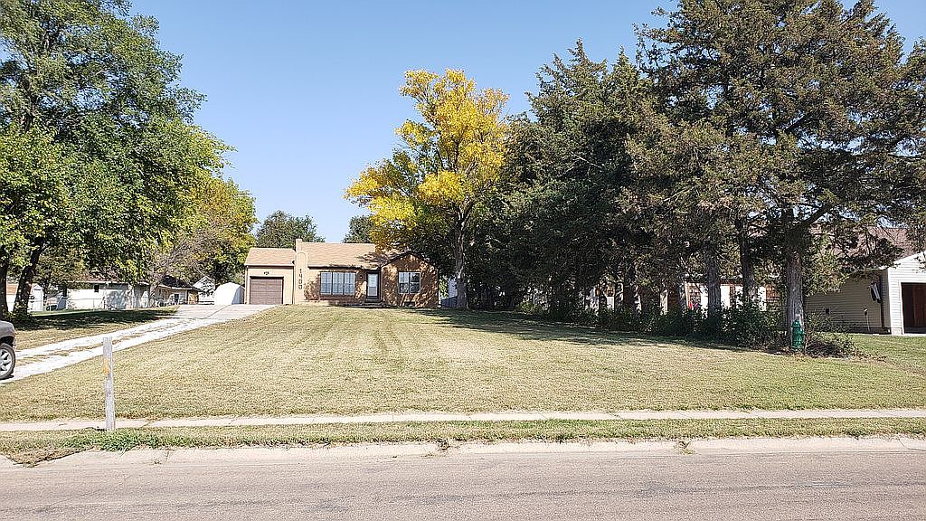 1400 Scott St Beatrice NE 68310 Zillow