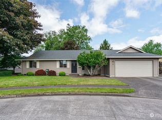 9 Northlake Pl, Longview, WA 98632