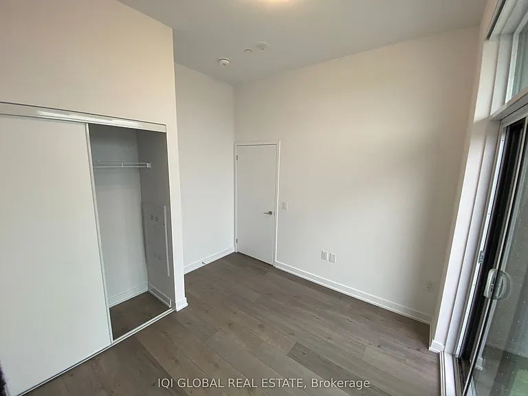 60 Honeycrisp Cres E #318 — Photo 10