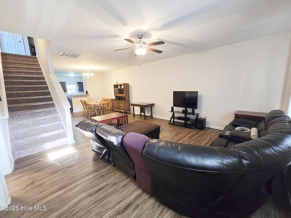 2nd image of 100 Bungalow Drive