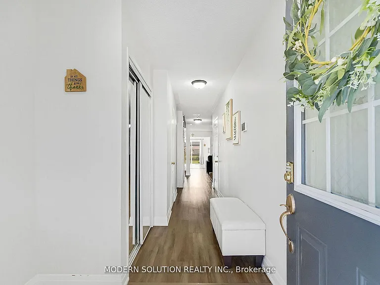 67 Roundstone Dr — Photo 6