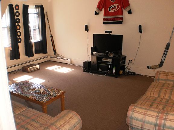 2nd image of 493 Hope St #3rd