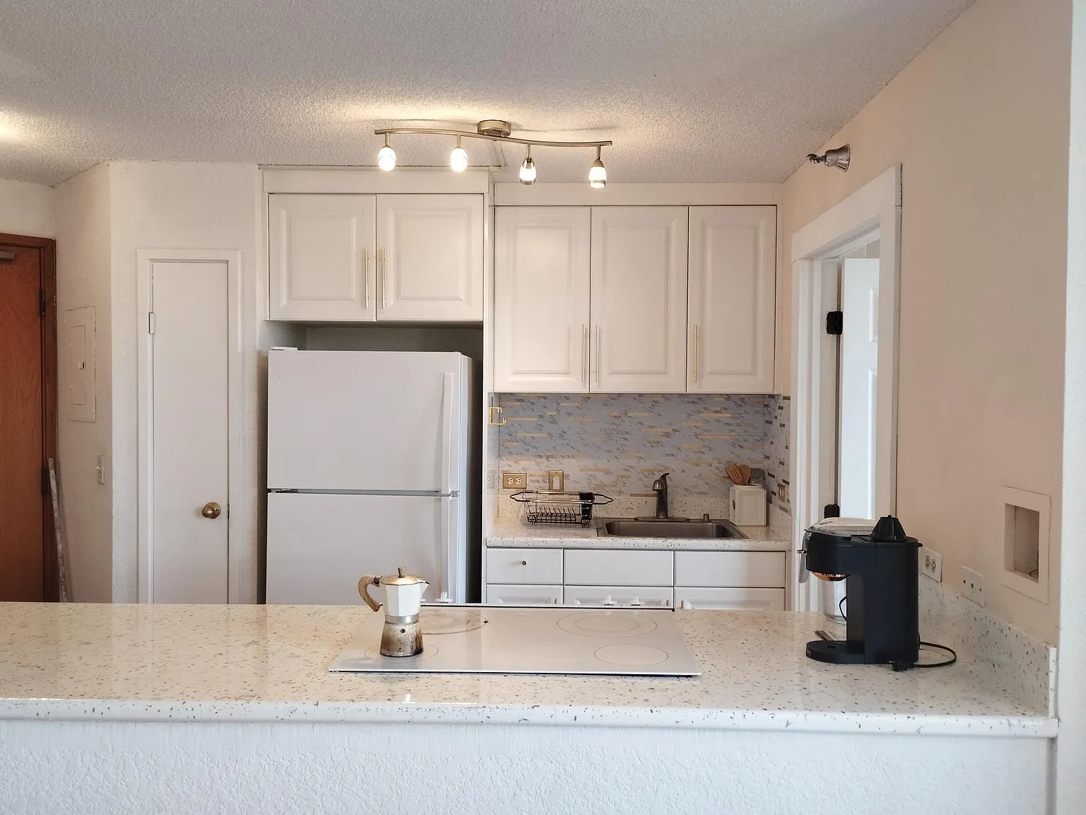 1 bed, 620 sqft, $2,750 — Photo 2