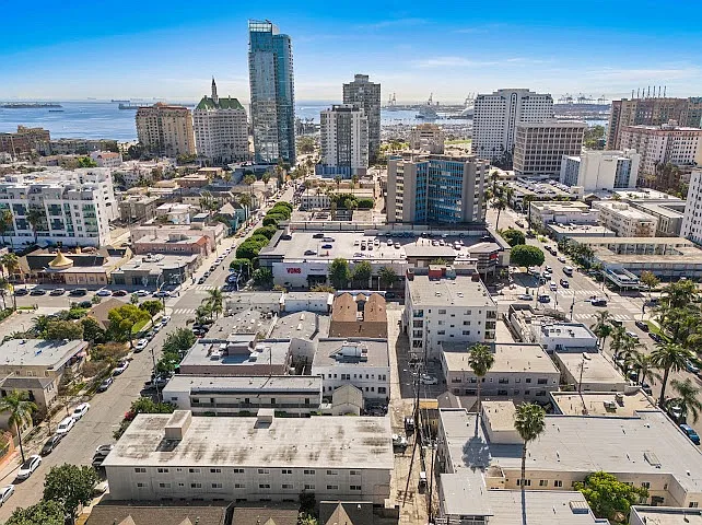 623 E Broadway #5 — Photo 15