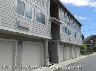 8049 SE Center St #102-5, Portland, OR 97206