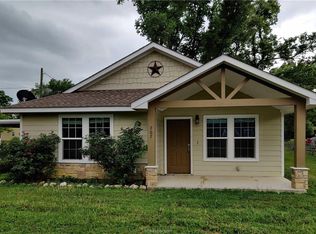 707 S Glass St, Franklin, TX 77856