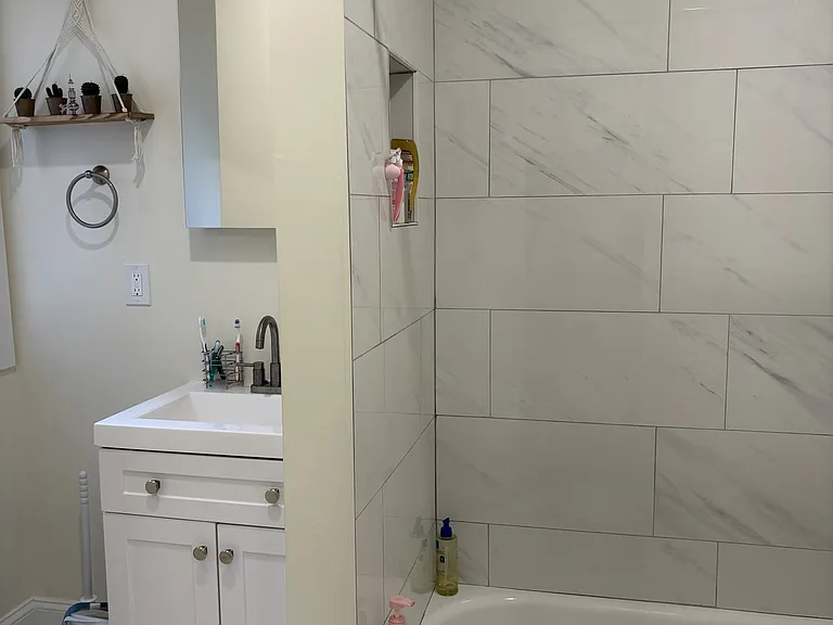 59 Burbank St #17 — Photo 3