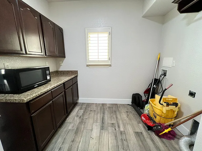 476 Gold Crown Rd — Photo 24
