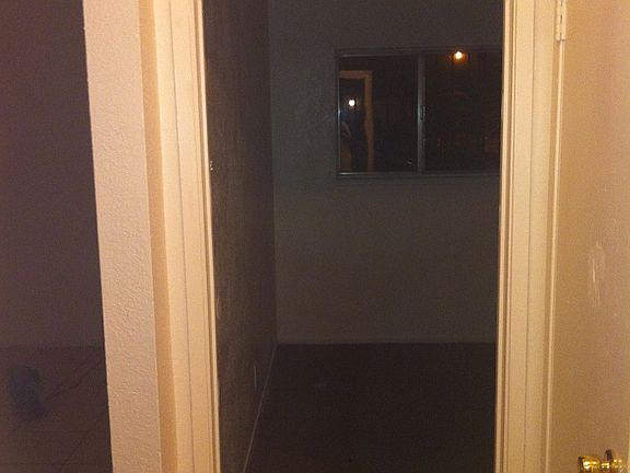 5th image of 4403 Calandria St APT 1