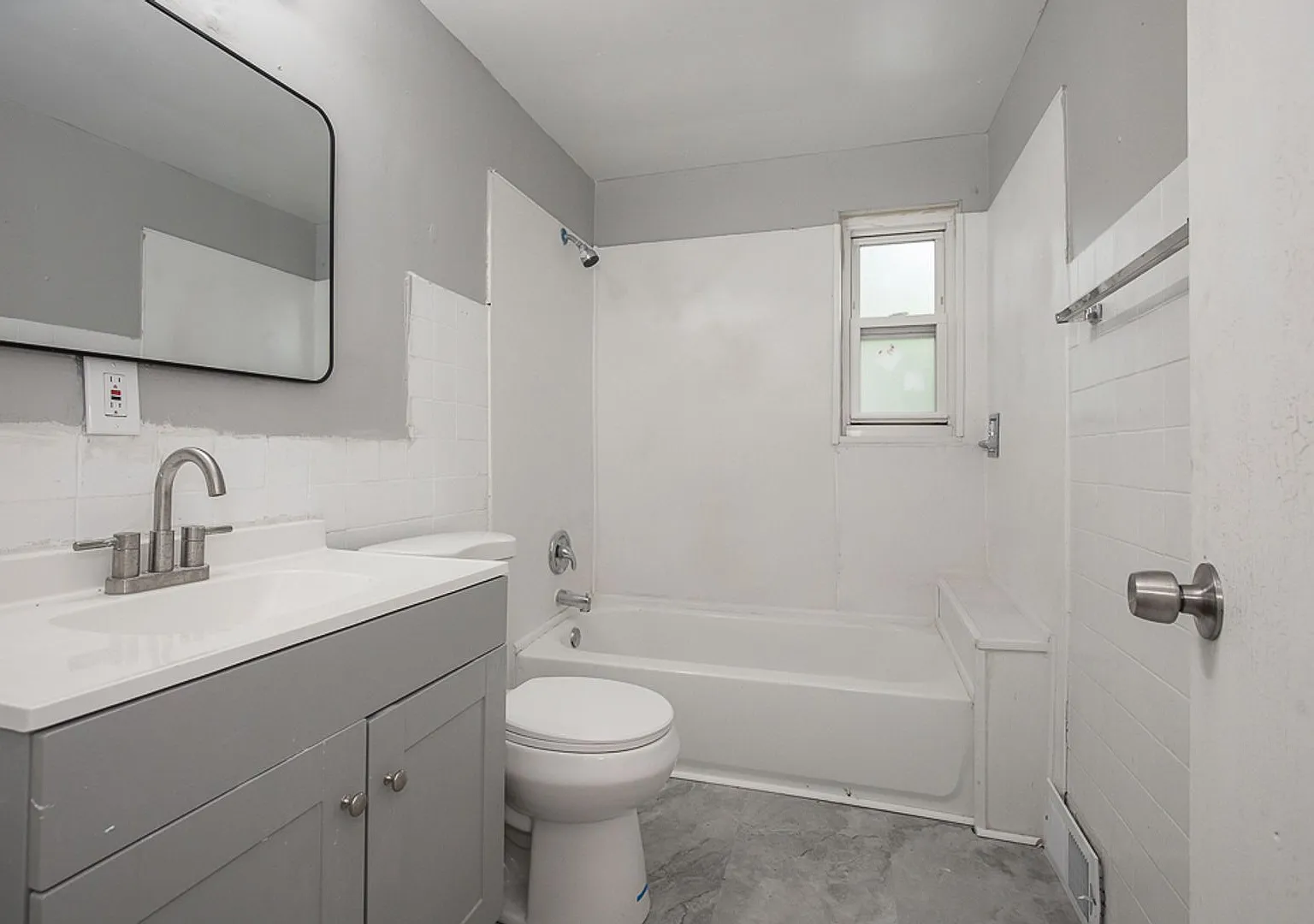 14625 Milverton Rd — Photo 4