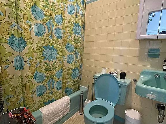 2nd image of 660 Lafayette Ave APT 3A
