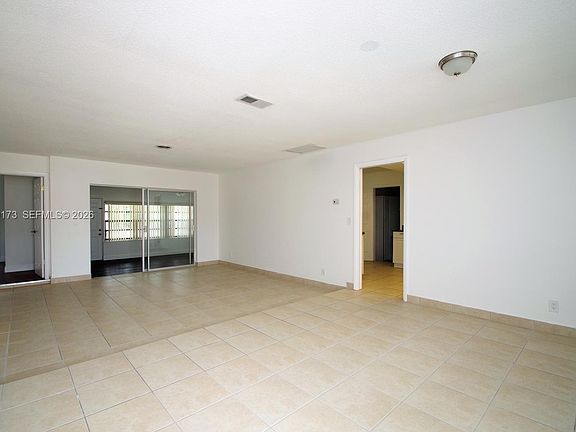 4th image of 5510 Johnson St