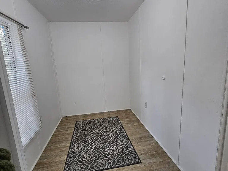 201 Rocky Ave — Photo 13