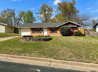 2412 E Devine St, Tyler, TX 75701