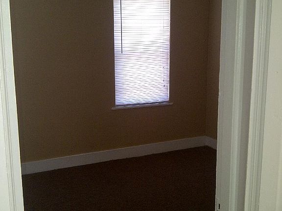 5th image of 1030 Ironside Rd